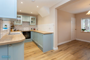 Kitchen- click for photo gallery